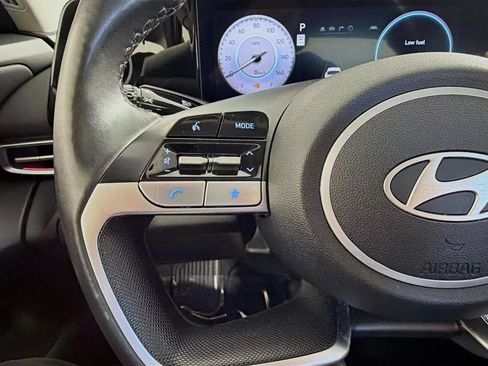 Used 2024 Hyundai Elantra SEL FWD image 49