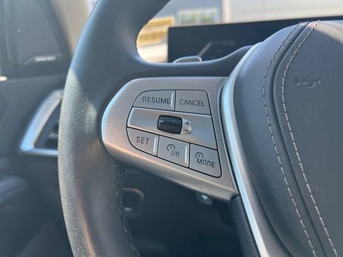 Used 2024 BMW X7 xDrive40i image 13