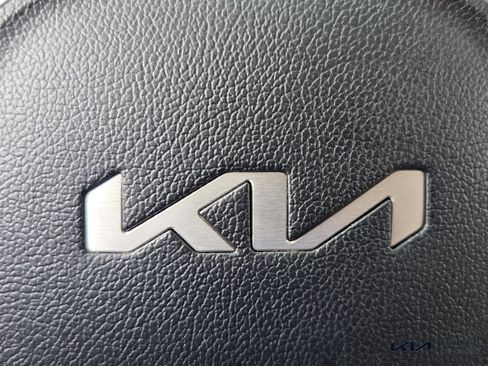 Certified 2024 Kia Sorento S w/ Panoramic Sunroof Package FWD image 29
