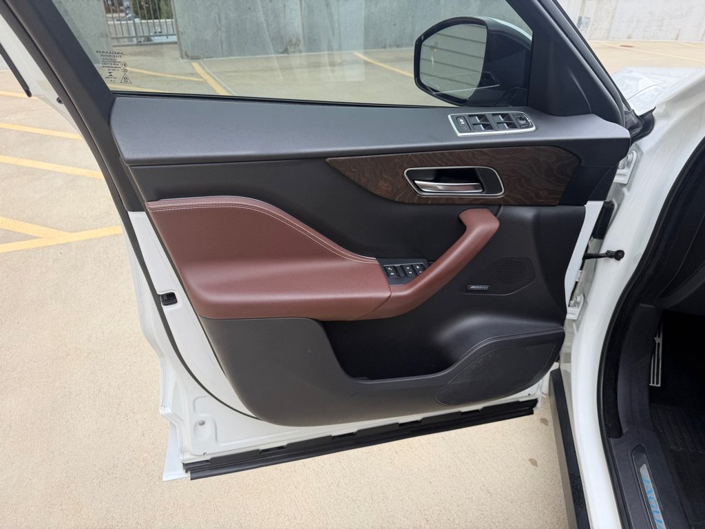 Used 2019 Jaguar F-PACE S AWD/4WD image 10