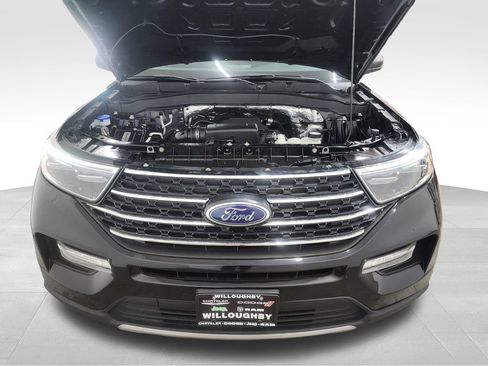 Used 2020 Ford Explorer XLT w/ Equipment Group 202A AWD/4WD image 35