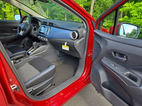 New 2025 Nissan Versa SV w/ Trunk Package image 13