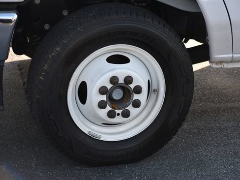 Used 2023 Ford E-450 and Econoline 450 Super Duty w/ Power Windows & Locks Group RWD image 11