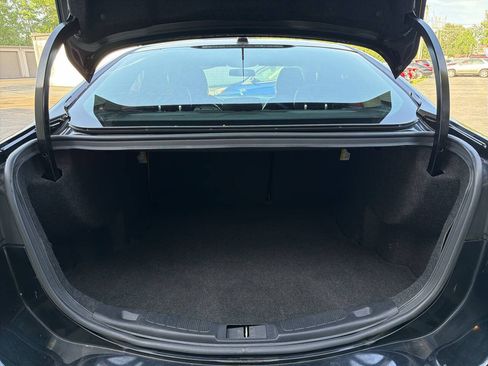Used 2017 Ford Fusion SE w/ Equipment Group 201A FWD image 29