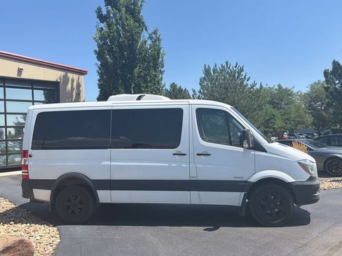 Used 2016 Mercedes-Benz Sprinter 2500 image 4