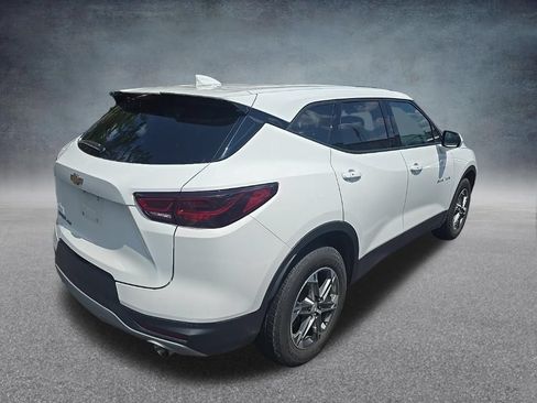 Used 2025 Chevrolet Blazer LT AWD/4WD image 8