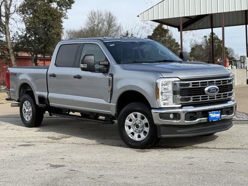 Used 2024 Ford F250 XLT w/ FX4 Off-Road Package image 2