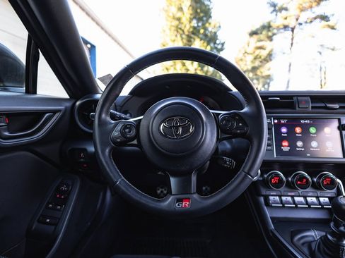 Used 2024 Toyota GR86 Premium image 26