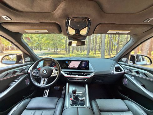 Used 2023 BMW XM AWD/4WD image 2