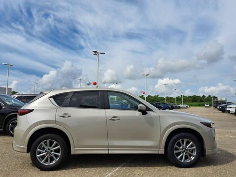 Used 2025 MAZDA CX-5 AWD 2.5 S w/ Select Package image 4