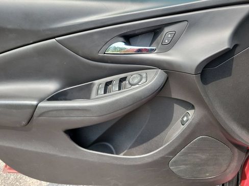 Used 2019 Chevrolet Volt LT w/ Power Convenience Package FWD image 22