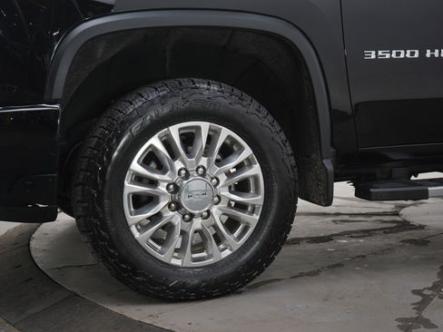 Used 2021 Chevrolet Silverado 3500 High Country w/ Z71 Off-Road Package image 31