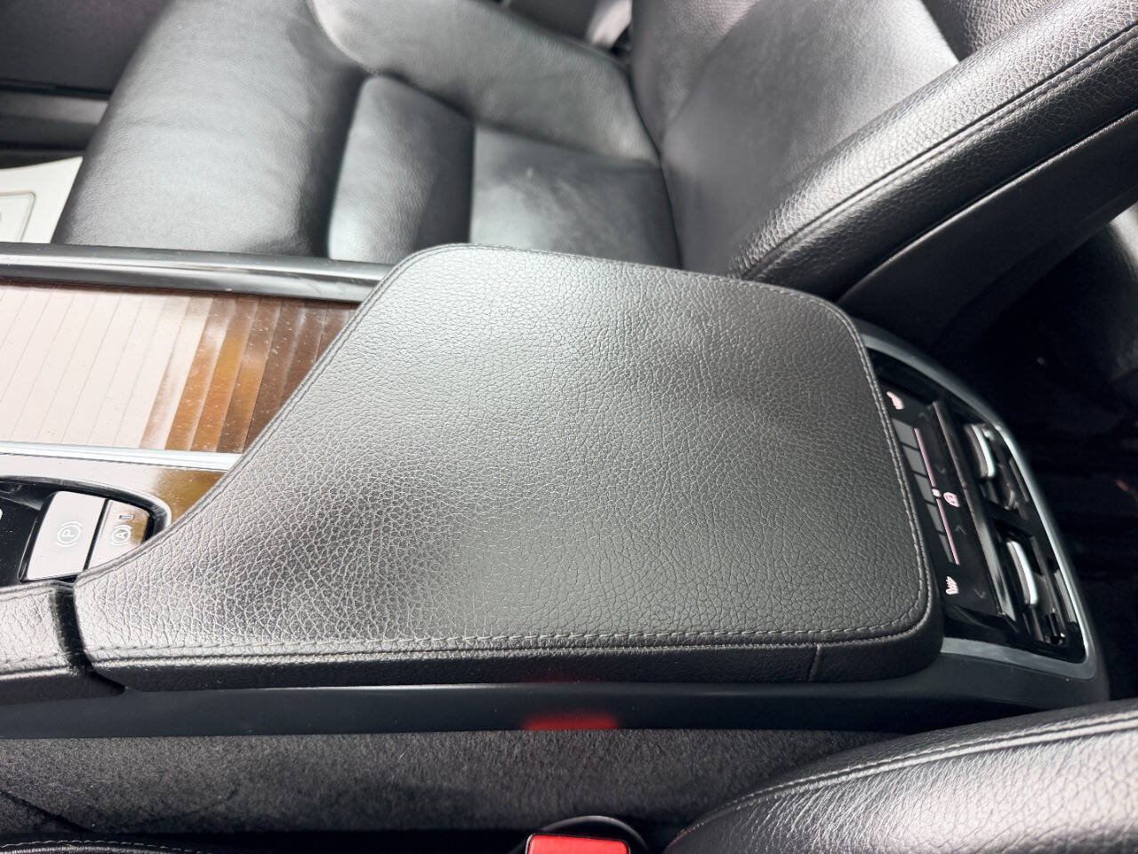 Used 2019 Volvo XC90 T6 Momentum w/ Protection Package Premier AWD/4WD image 51