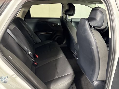 New 2026 Kia K4 FWD image 18