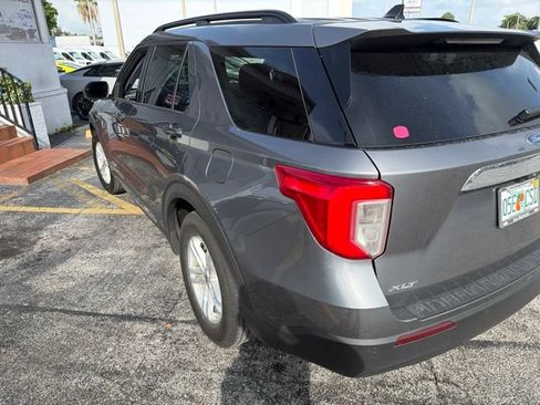 Used 2023 Ford Explorer XLT RWD image 7