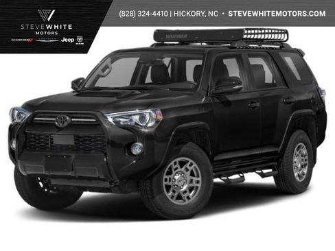 Used 2020 Toyota 4Runner SR5 image 1