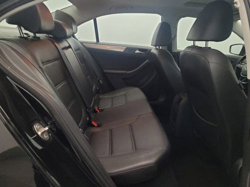 Used 2017 Volkswagen Jetta SE FWD image 19