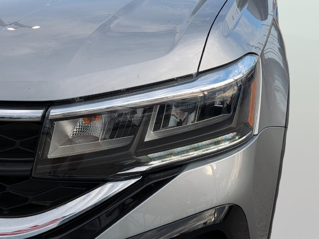 Certified 2023 Volkswagen Taos S FWD image 8