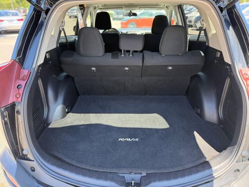Used 2013 Toyota RAV4 XLE FWD image 11