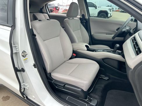 Used 2016 Honda HR-V EX image 24