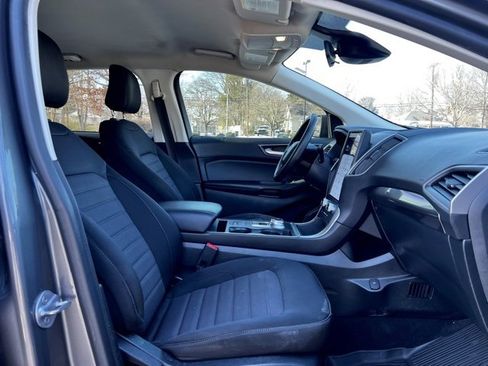 Used 2022 Ford Edge SE image 23