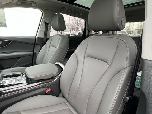 Used 2025 Audi Q7 Premium Plus w/ Premium Plus Package image 16