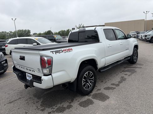 Used 2023 Toyota Tacoma TRD Sport w/ TRD Premium Sport Package AWD/4WD image 5
