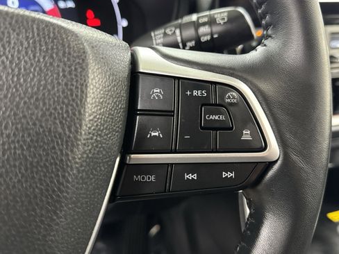 Used 2025 Toyota Grand Highlander AWD image 38