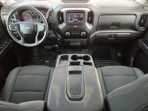 Certified 2023 Chevrolet Silverado 1500 Custom image 16
