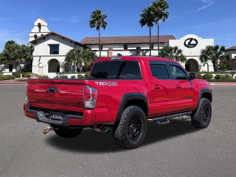 Used 2023 Toyota Tacoma TRD Off-Road w/ Technology Package AWD/4WD image 2