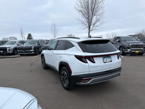 Certified 2025 Hyundai Tucson SEL image 3