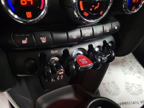 Used 2015 MINI Cooper 2-Door Hardtop image 16