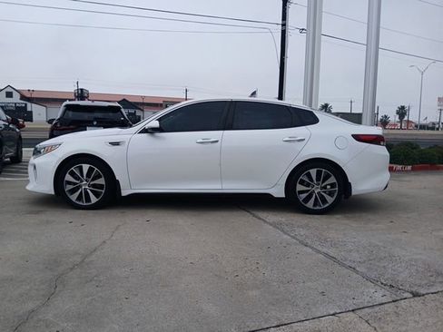 Used 2018 Kia Optima S w/ 18" Alloy Wheels Package FWD image 6