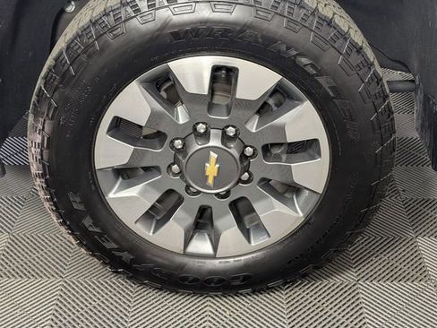 Certified 2025 Chevrolet Silverado 2500 Custom w/ Custom Value Package image 8