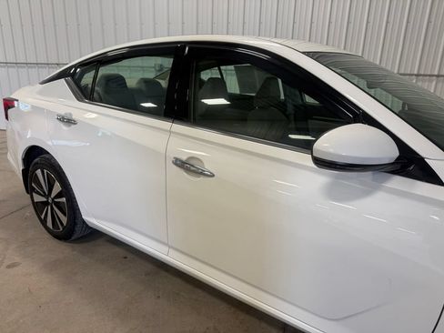 Used 2020 Nissan Altima 2.5 SL AWD/4WD image 13
