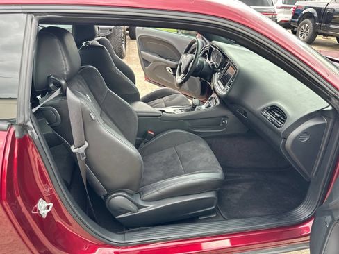 Used 2019 Dodge Challenger R/T Scat Pack w/ Widebody Package RWD image 12
