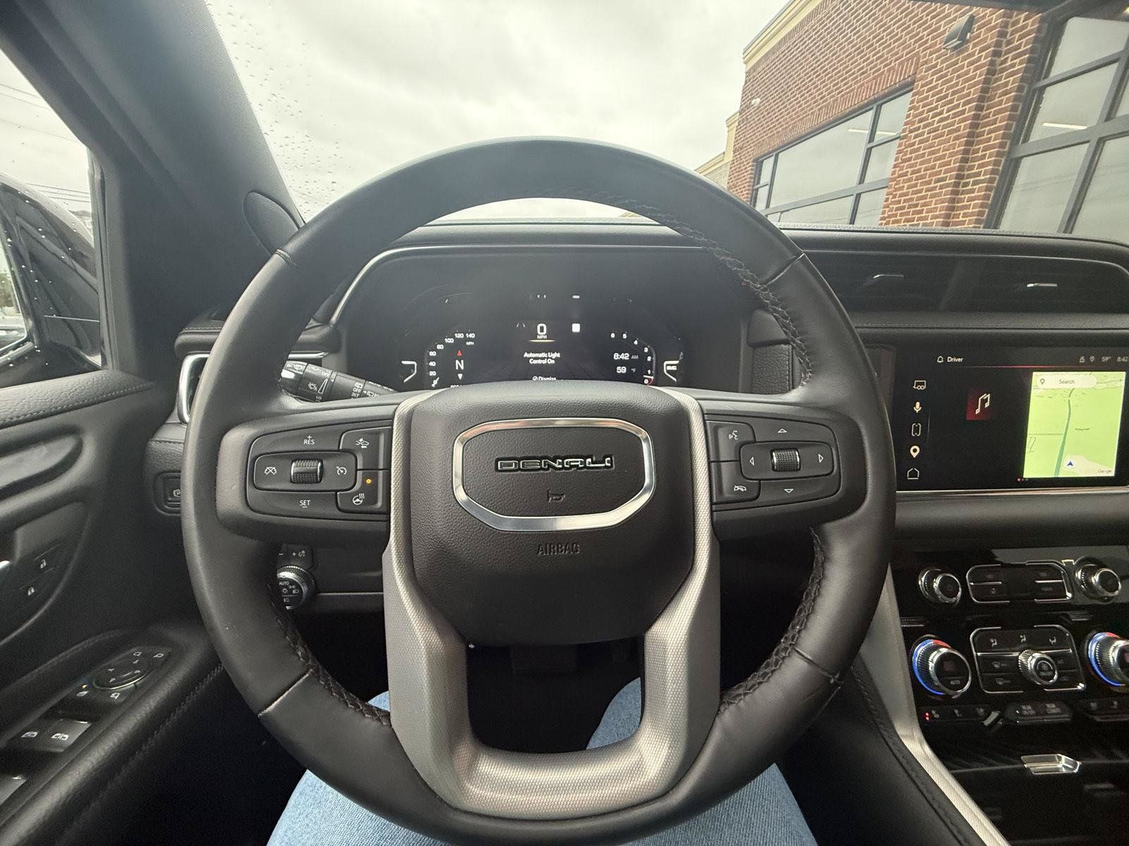 Used 2023 GMC Yukon Denali AWD/4WD image 20