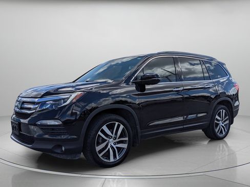 Used 2017 Honda Pilot Elite image 2
