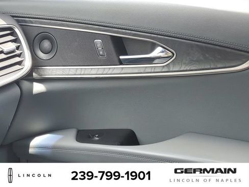 Used 2019 Lincoln Nautilus Reserve FWD image 28