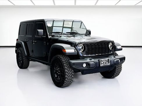 Used 2024 Jeep Wrangler Unlimited Sport AWD/4WD image 3