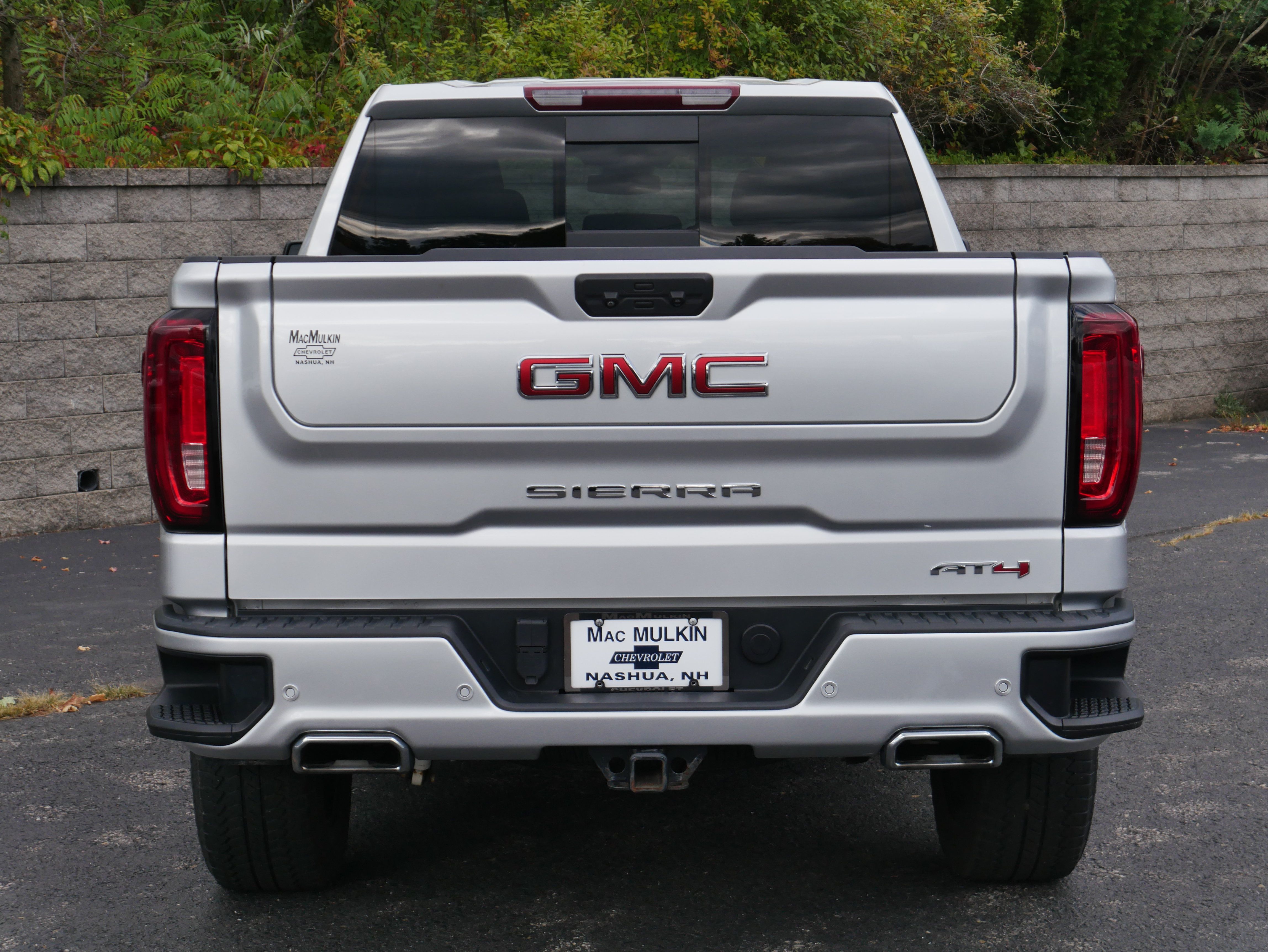 Certified 2022 GMC Sierra 1500 AT4 w/ AT4 Premium Package AWD/4WD image 5