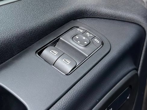 Used 2024 Mercedes-Benz Sprinter 2500 image 18