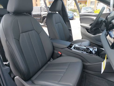 New 2027 Audi Q6 e-tron Premium AWD/4WD image 10