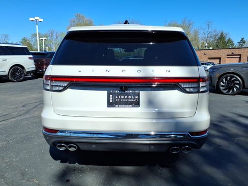 Used 2025 Lincoln Aviator Reserve w/ Equipment Group 201A AWD/4WD image 6