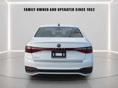 Used 2026 Volkswagen Jetta S FWD image 5