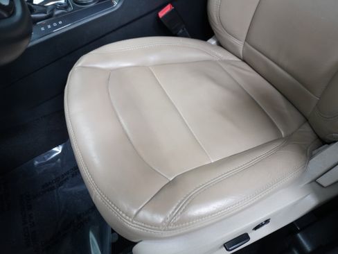 Used 2019 Ford Explorer FWD image 10