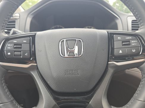 Used 2025 Honda Odyssey Touring image 29
