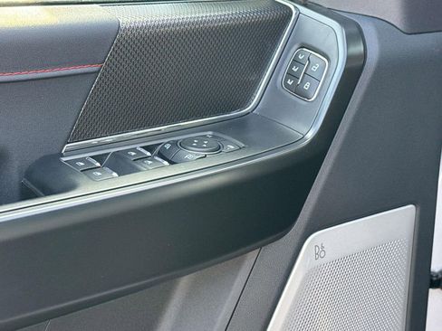 Used 2025 Ford F150 Raptor image 25