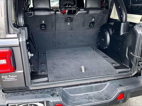 Used 2019 Jeep Wrangler Unlimited Rubicon AWD/4WD image 4