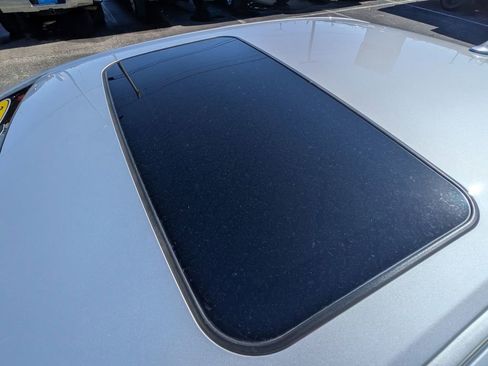 Used 2014 Toyota Avalon Limited image 30